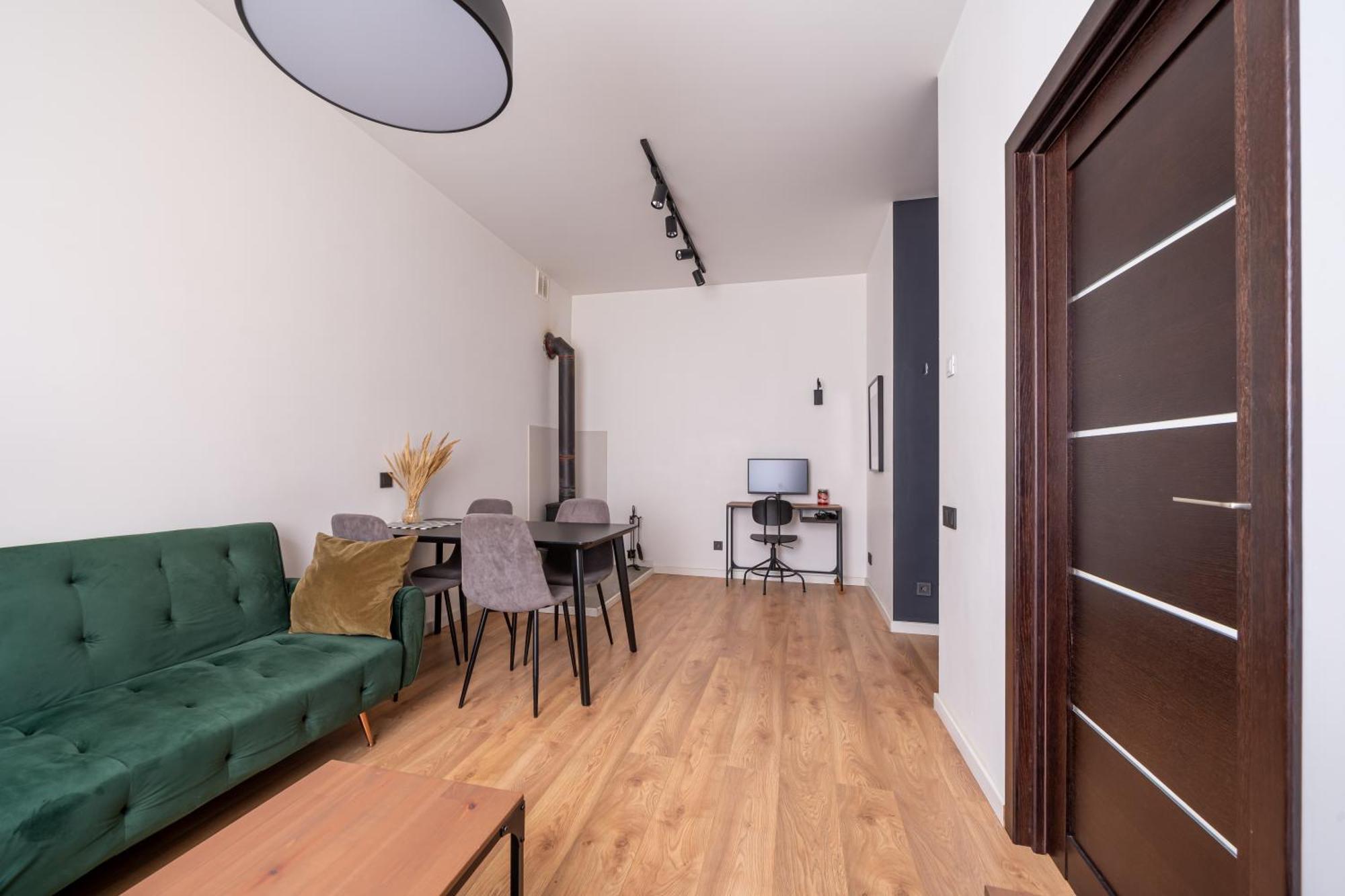 Lienes Iela Gem 1Br Apartment With Fireplace In Historic Unesco Center Riga Buitenkant foto