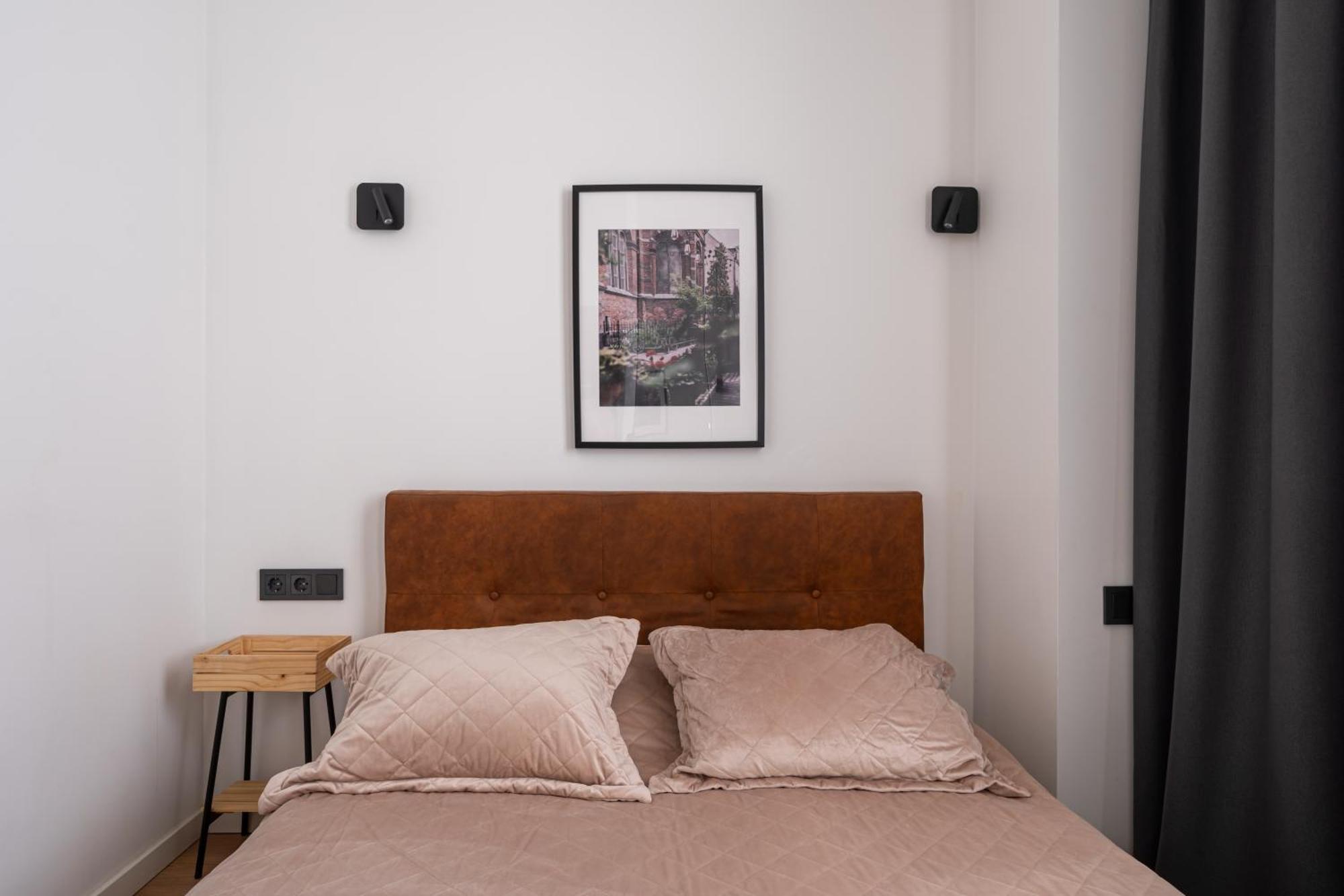 Lienes Iela Gem 1Br Apartment With Fireplace In Historic Unesco Center Riga Buitenkant foto